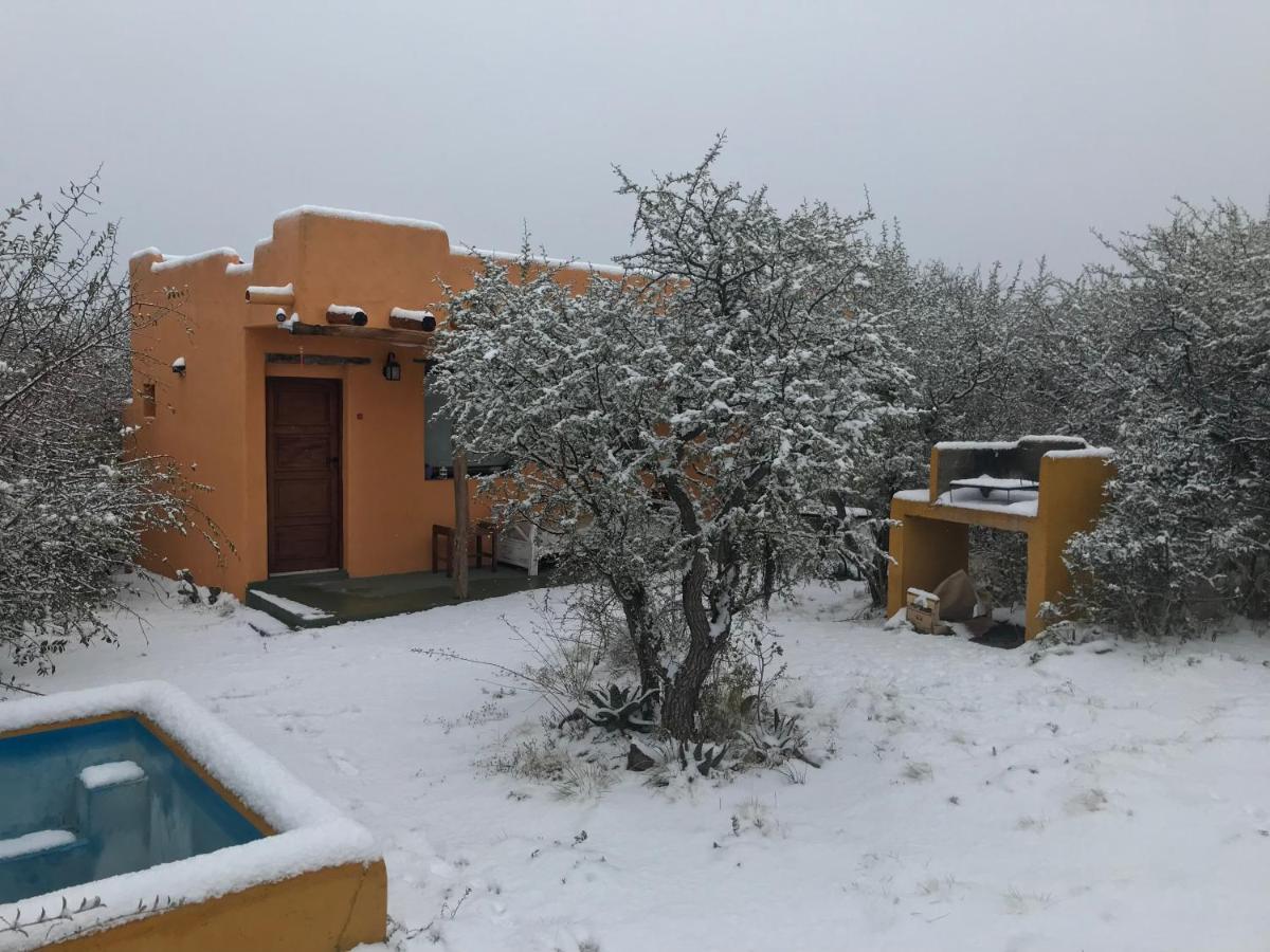 Taos Pueblo Capilla del Monte Exterior foto